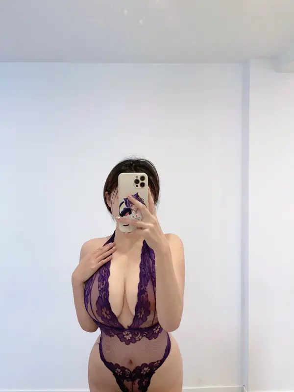 033.奶宝妹纸 – 微密圈系列 黄浦江畔 1